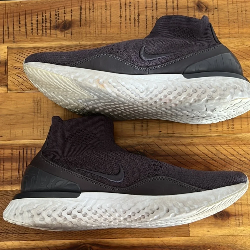 Nike Rise React Flyknit Training Shoes Grey Women's Size 7.5